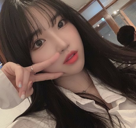 Se Yeon セクシーモデル 写真