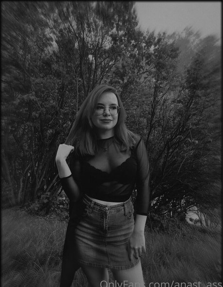 曲線美の熟女OnlyFans 可愛い 写真