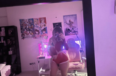 ookiiieee エロティックなモデル 画像