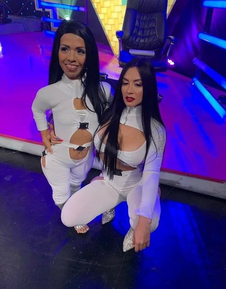 Diosa Canales セックスモデル 写真