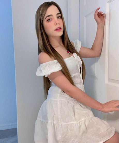 完璧なボディ OnlyFans 美しいヌード 写真