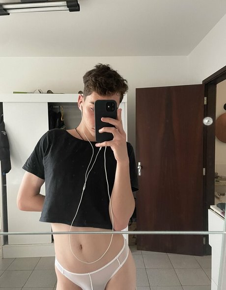 双子の姉妹OnlyFans セクシーヌード 画像