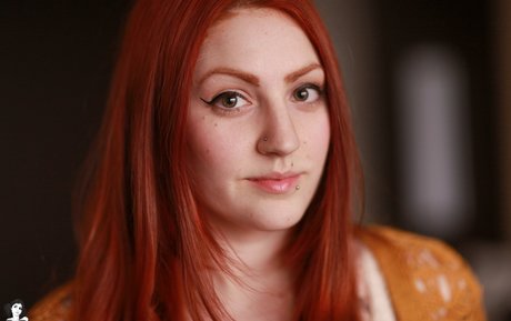 手袋onlyfans セクシー裸 画像