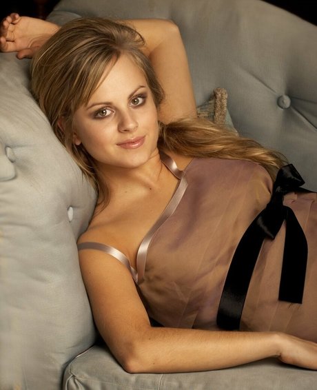 Tina OBrien ヌードのポルノスター 写真