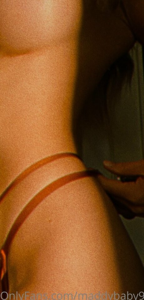 アジア人のタトゥー OnlyFans アートxxx 写真