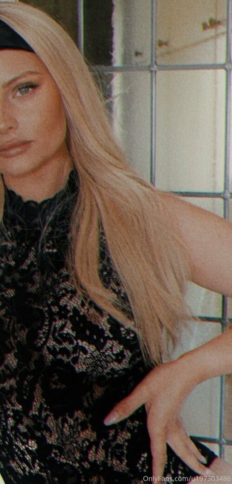 maddybaby94 高品質のポルノスター 写真