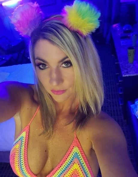 therebeccaryder 無料女優 画像