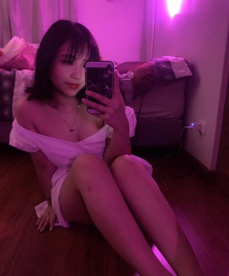 sadparu ポルノ女優 写真