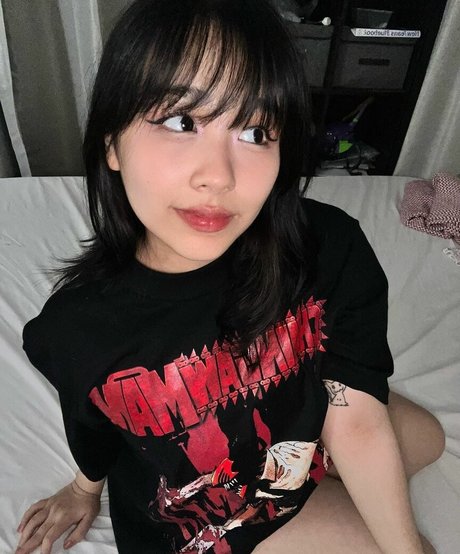 sadparu セクシー女優 写真