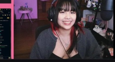 レズビアン ストラップオン OnlyFans トップ ギャラリー