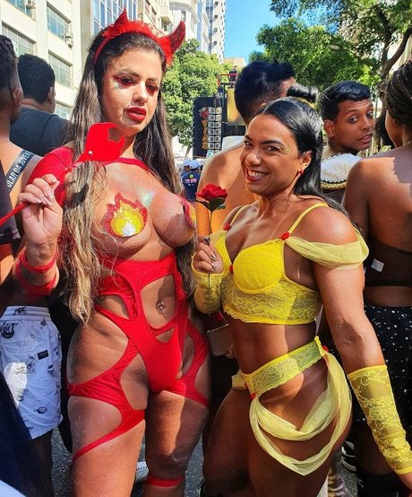 ティーングラスオンリーファン ポルノ 写真