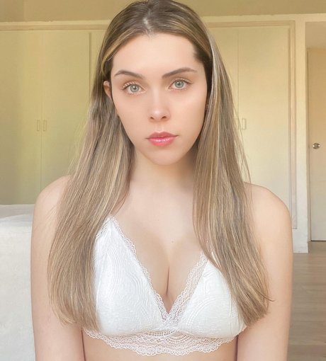 Olivia Herdt 無料モデル 写真