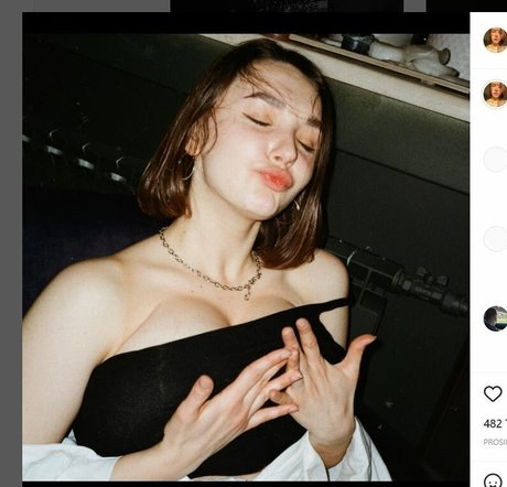 iramostova アダルト女優 アーカイブ