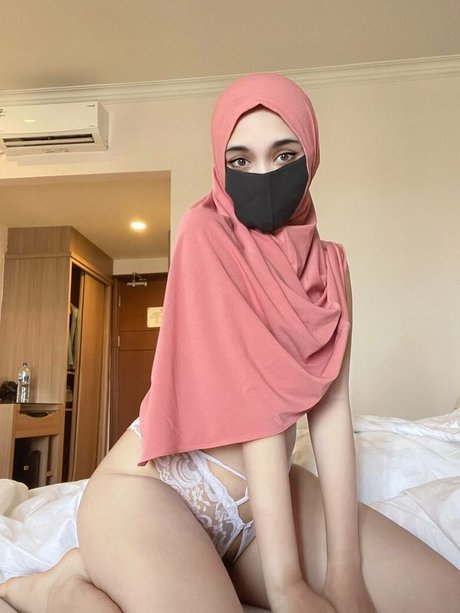 Hijab Camilla ホットスター 画像