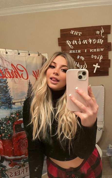 willowclarkk セックス女優 写真