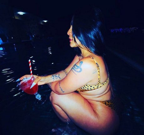 Cleo Pires セックス女優 写真