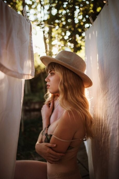 Cera Gibson ポルノスター 独占 写真