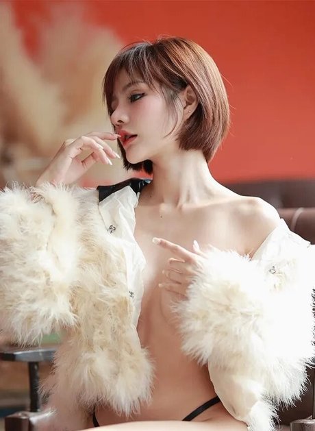 Kaijeaw Sirinrat ポルノモデル 写真