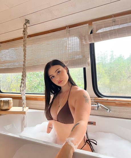 金髪の小さなおっぱいOnlyFans 無料裸 画像