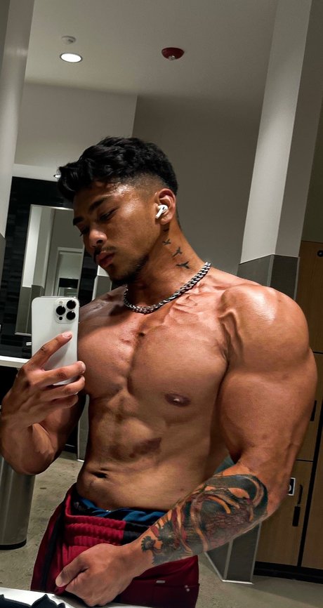 ChrisKcreams ホットモデル 画像