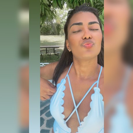 Stephanie Santana ポルノスター 高品質 画像