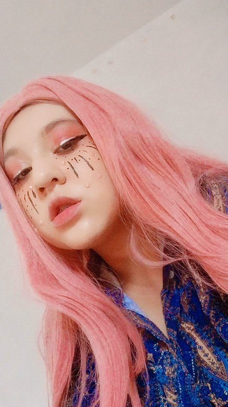 Cat Pink ホットなポルノスター 写真