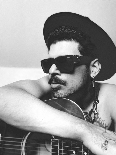 Mr bellakeu セックス女優 写真