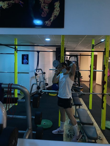 Antonio Martinez Martinez 完璧なスター ギャラリー