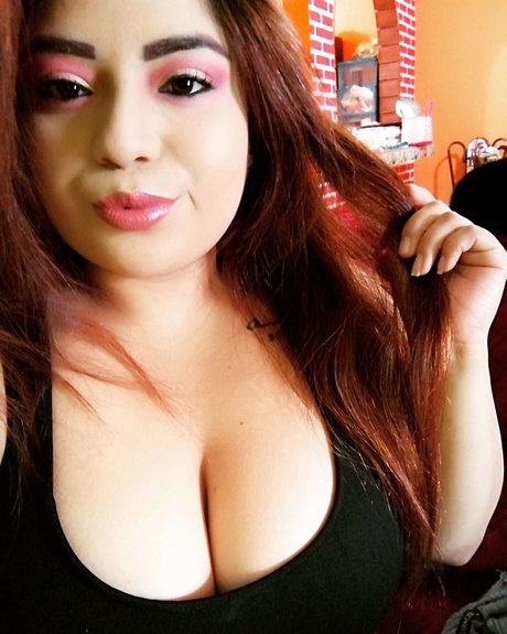 Itzel Palacios ヌードスター ギャラリー