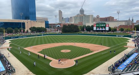 Savanna Foster 高品質モデル 写真