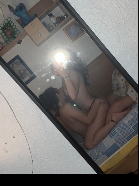 曲線美のアナルOnlyFans アート裸 画像