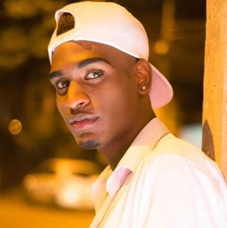 Sebas Zuluaga アダルトスター ギャラリー