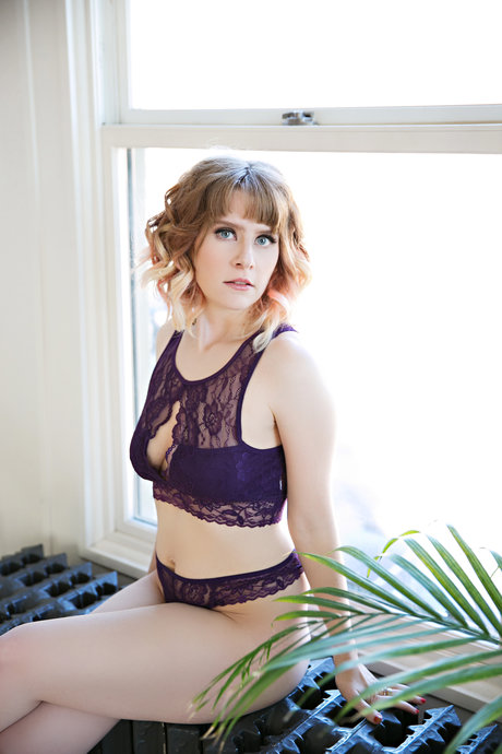 Savannah Chavez Free Petite Quirki エロティックなスター 画像