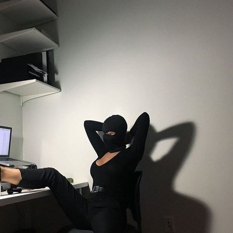 Baby adri ポルノスター 美しい 写真