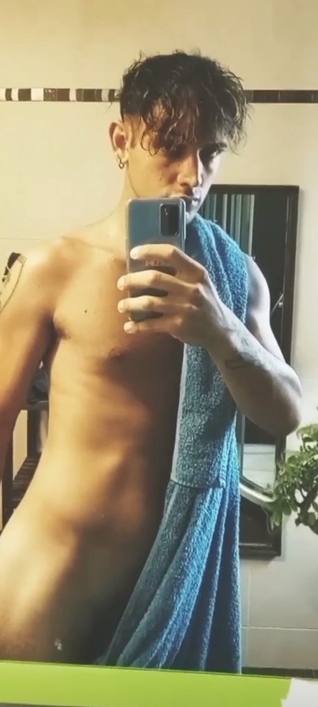 Yu XL_ かわいいポルノスター 写真