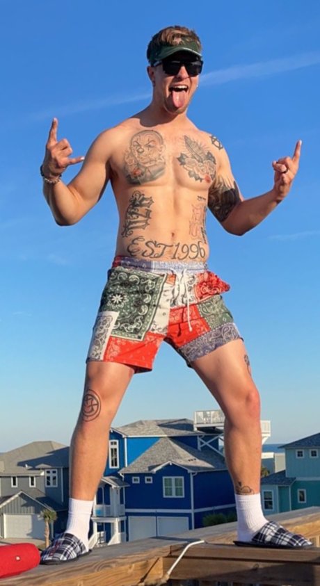 Mac D トップポルノスター 画像