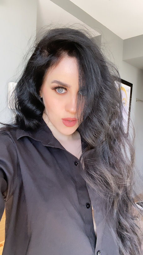 Lilieth Martinez XXXモデル 画像