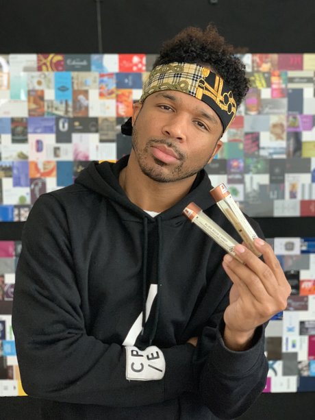 Toshi Adventures スター 裸 写真