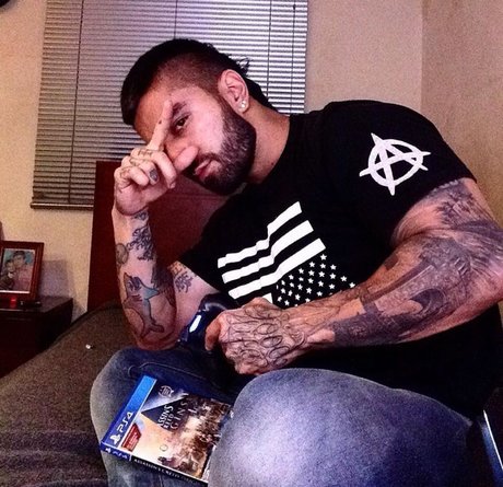 leatherface セクシーモデル 画像