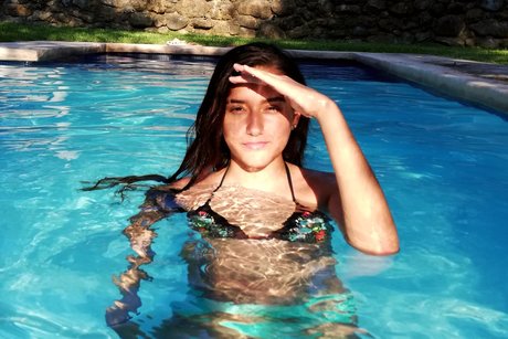 ぽっちゃり痴女OnlyFans アートxxx ギャラリー