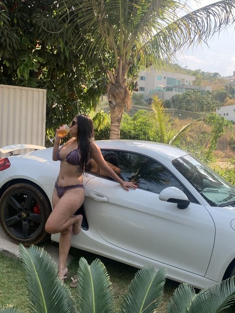 Ktelles ポルノ女優 写真