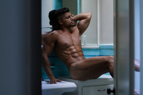 Tony Kerr 無料モデル 画像