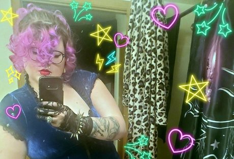 Toospookywitch ポルノモデル 写真