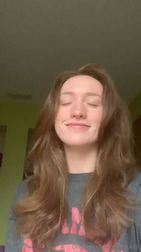 黒髪の熟女OnlyFans ヌード 写真