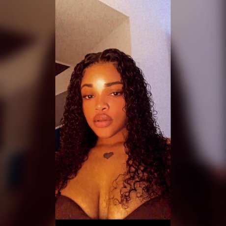 Qu Rose セクシーモデル ギャラリー