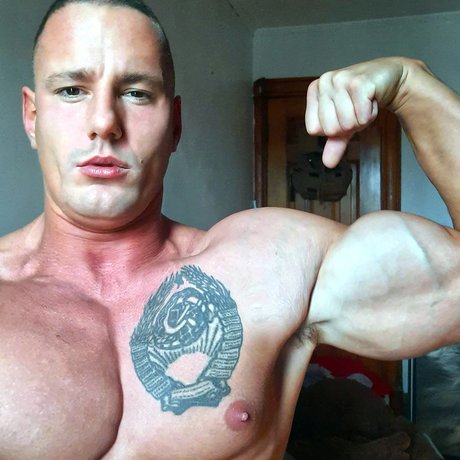 黒人フェムボーイOnlyFans HD 画像