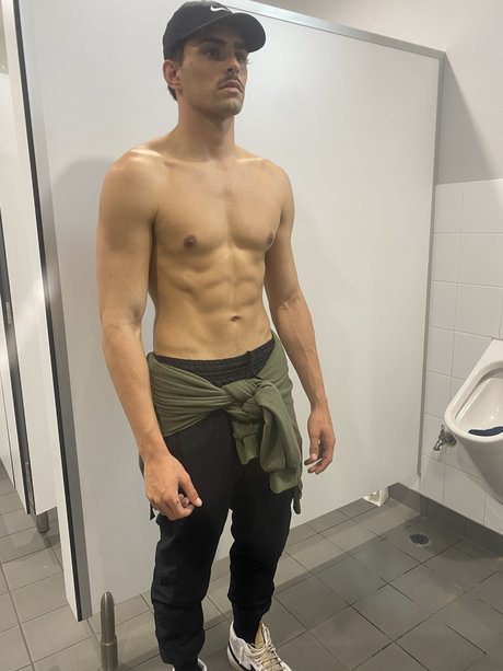 Matthew Quinn 高品質のポルノスター ギャラリー