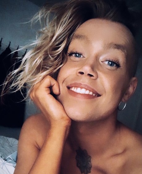 Pretty Boy Ice_ 最高のスター 写真