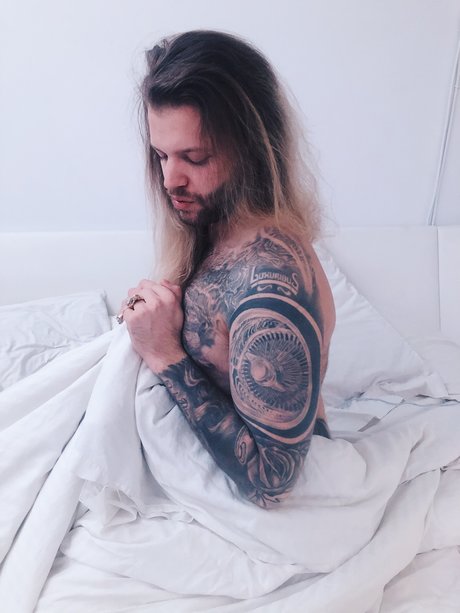 Warth 独占女優 ギャラリー