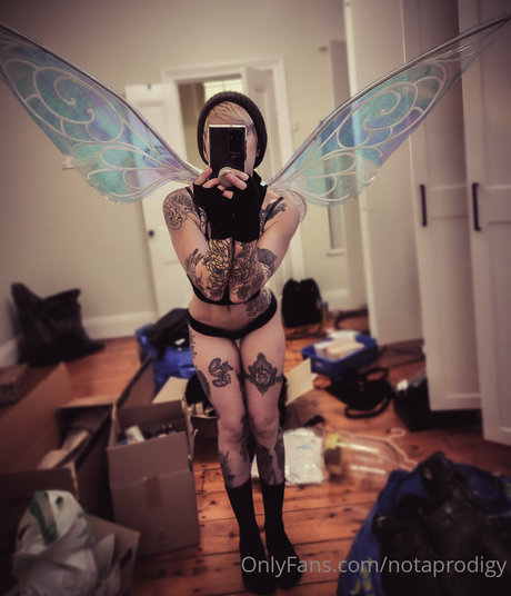 Notaprodigy ヌードモデル 画像